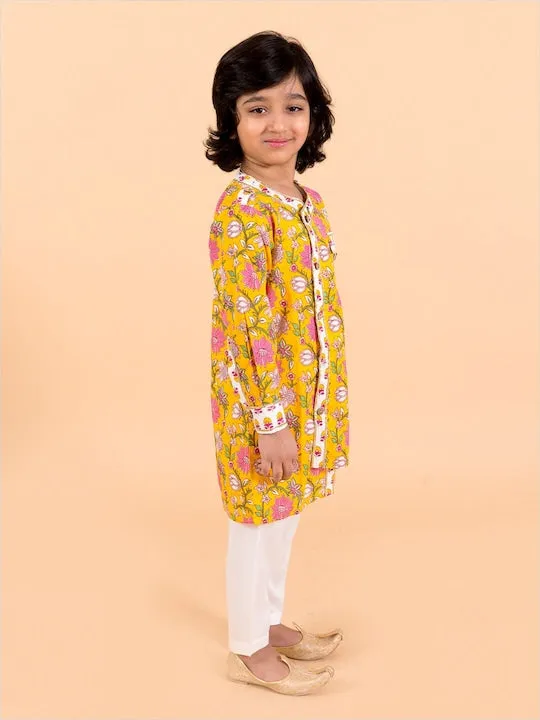 Boys  Yellow Ethnic Motifs Printed Angrakha Pure Cotton Kurta With Trousers - Ps Peaches