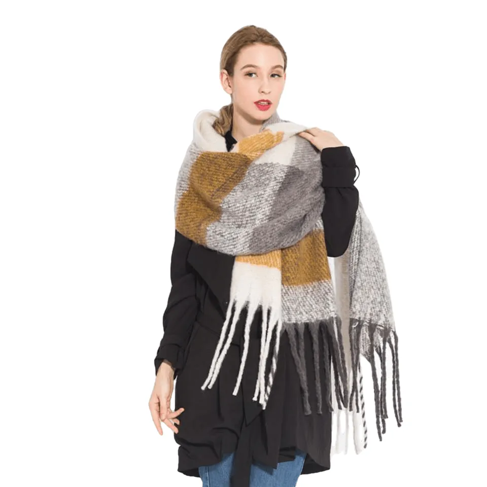 Chic Autumn/Winter Women's Tassel Shawl With Solid/Plaid Print