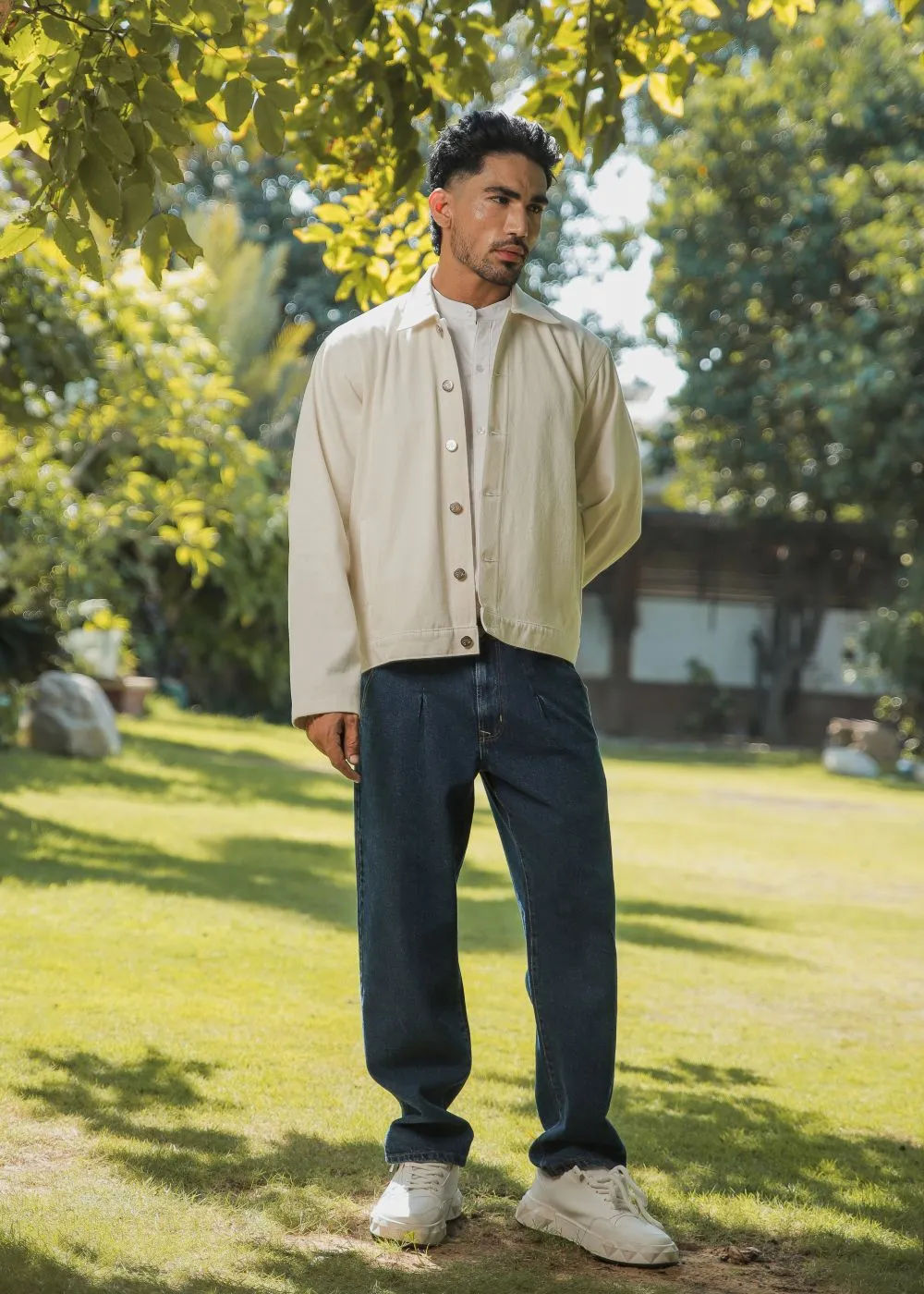 Classic White Shacket & Blue Urban Pleat Jeans Look