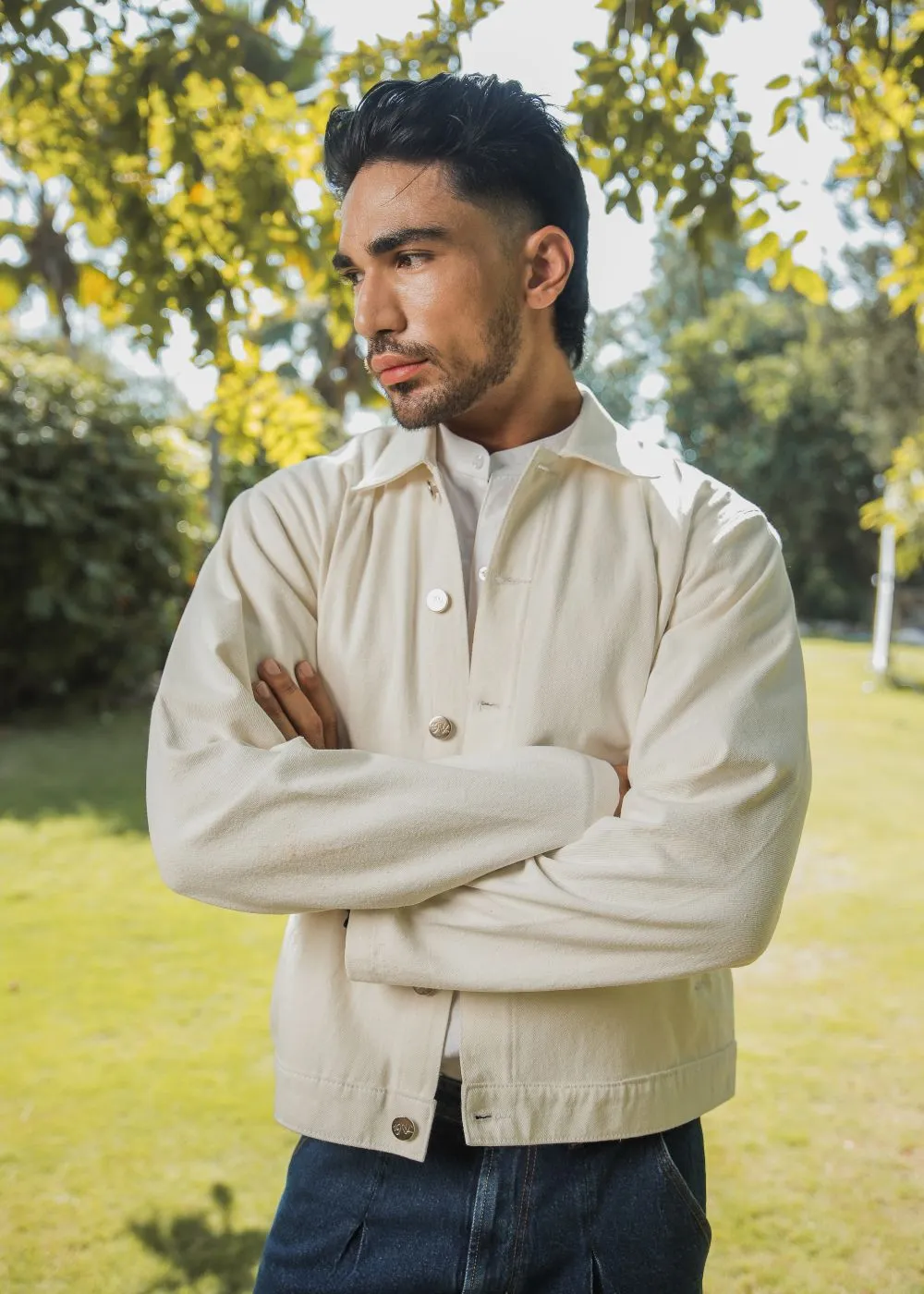 Classic White Shacket & Blue Urban Pleat Jeans Look