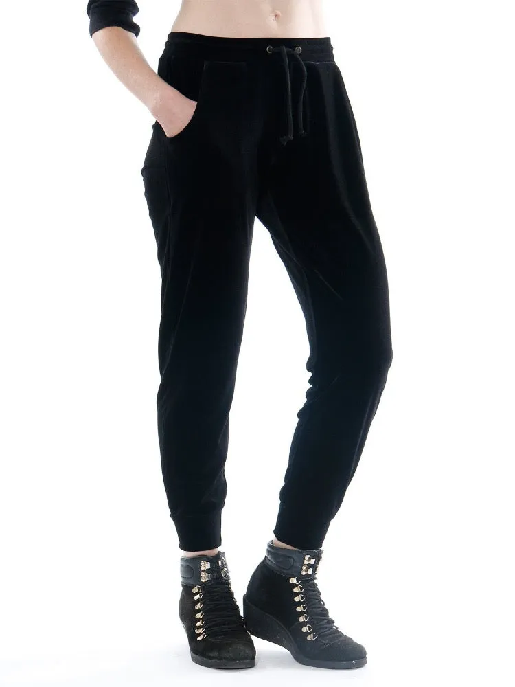 Donia - Black Velvet Jogger