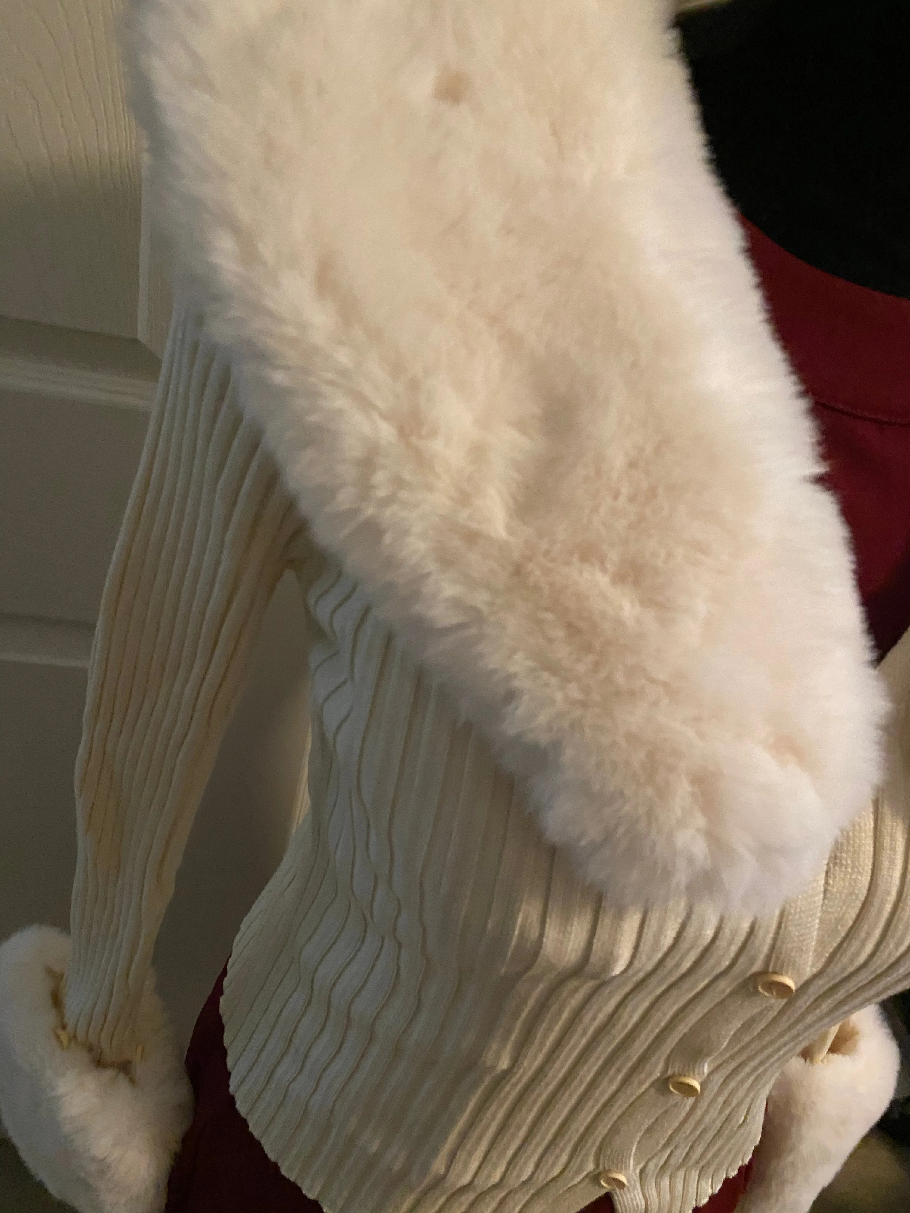 Fashion Fur Collar Acrylic Long Sleeve Outerwear with removable collar & cuffs