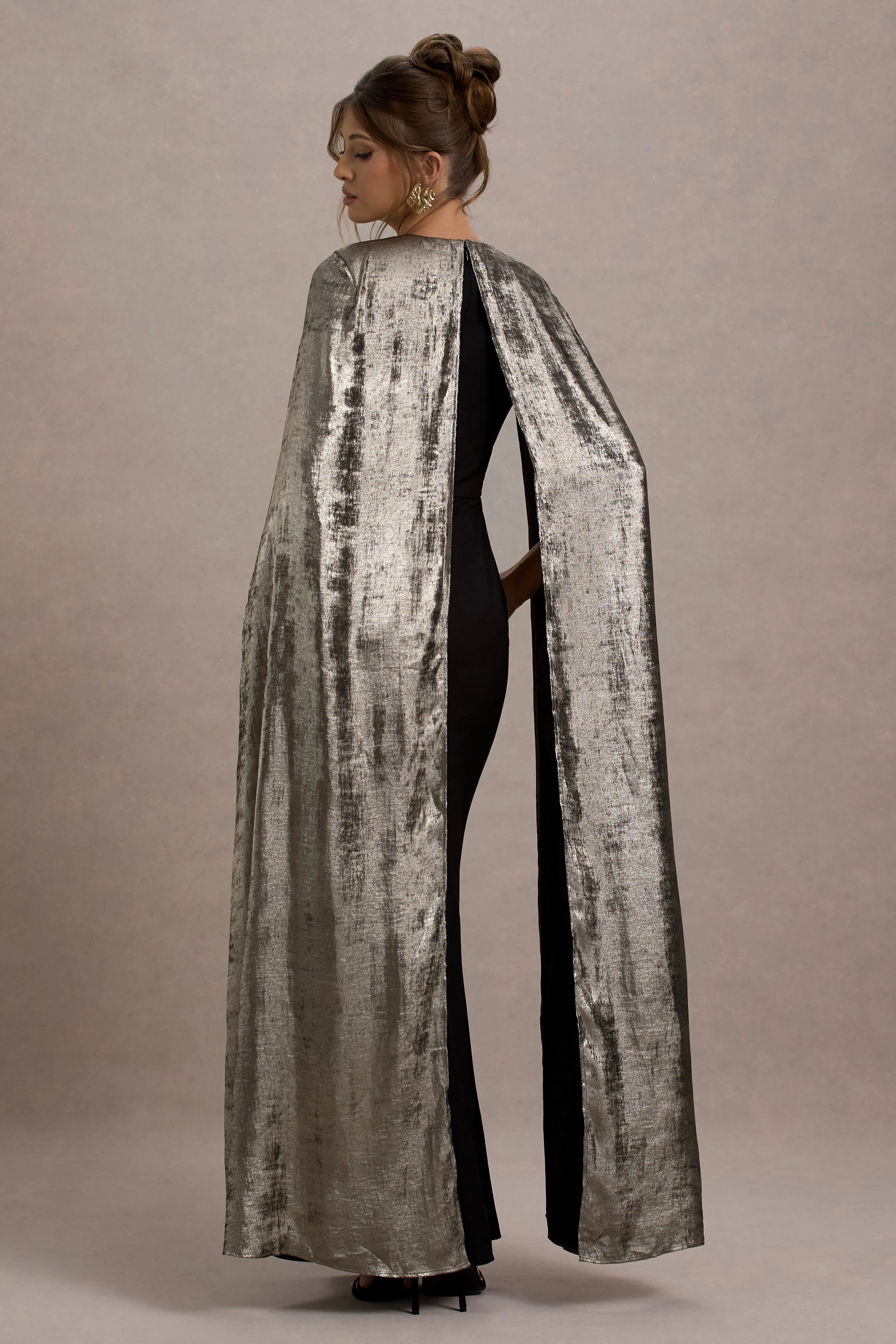 Ilenia | Black V-Neck Maxi Dress With Metallic Cape