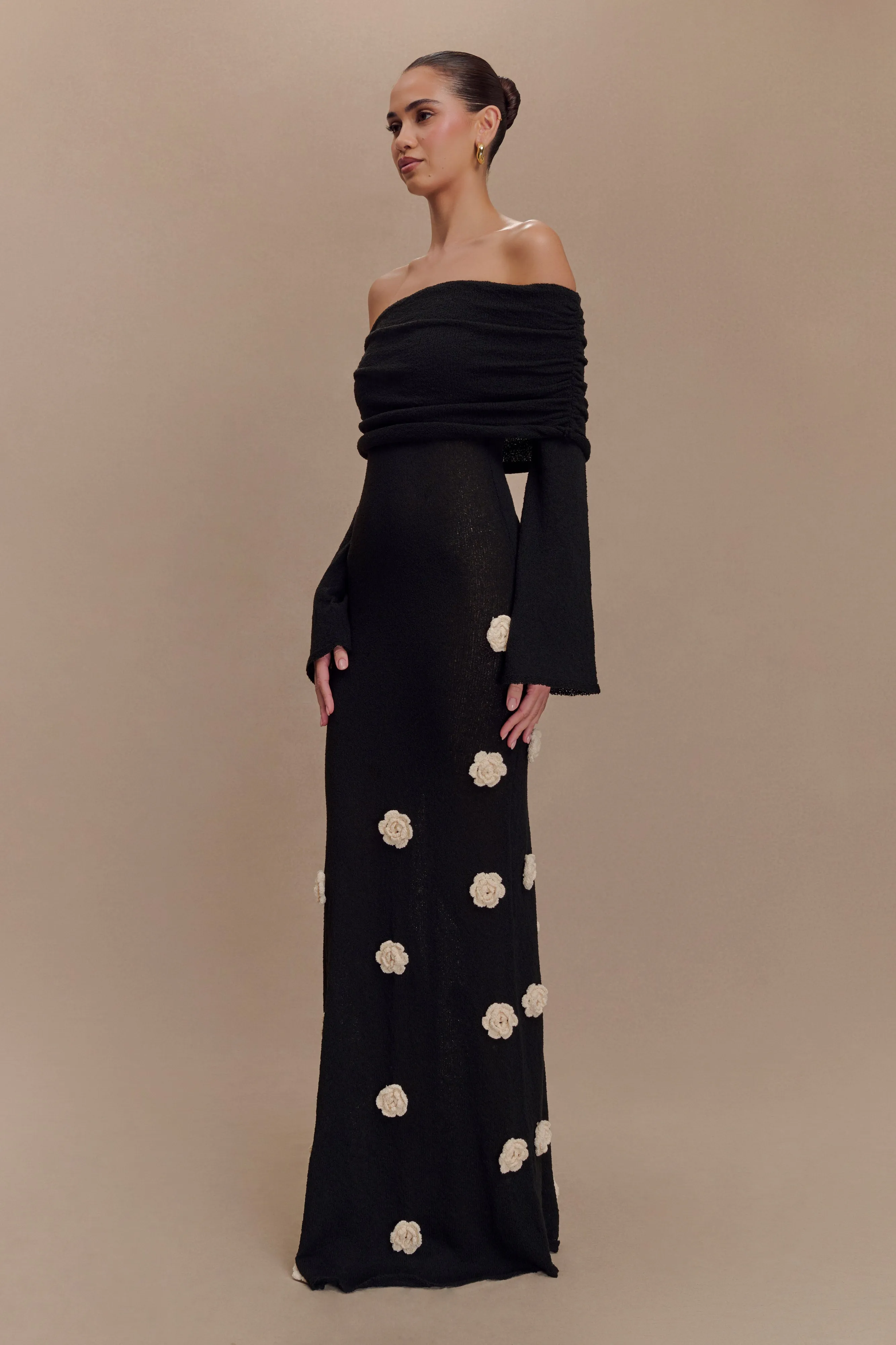 Kiki Off Shoulder Knit Rose Maxi Dress - Black/White