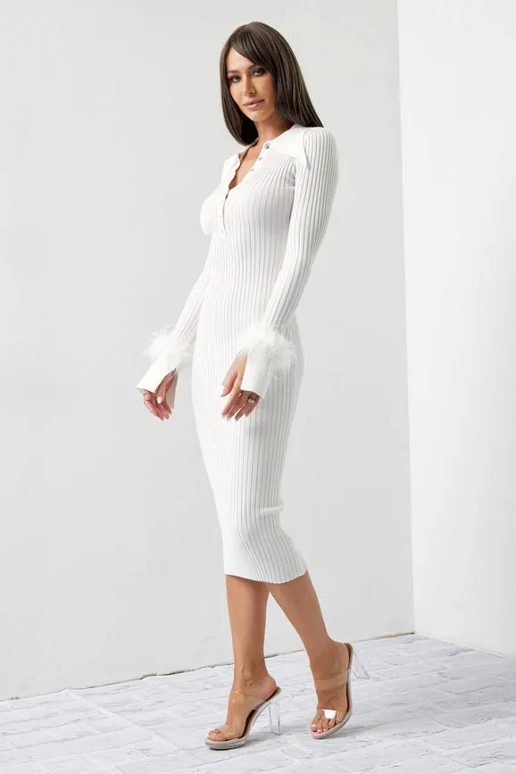 Knit Dress with Long Collar and Feather Cuffs WHITE