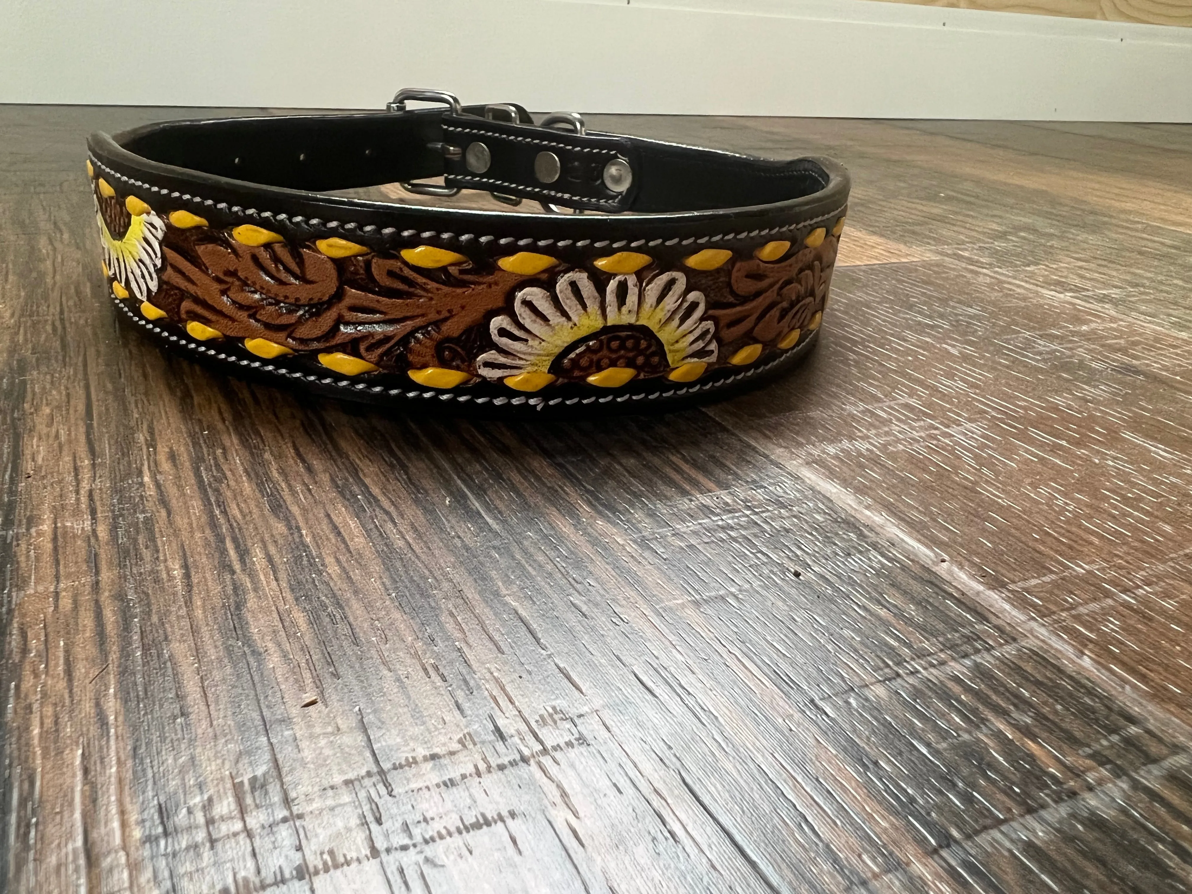 Leather Tooled Dog Collar with Daisys and Yellow buckstitching