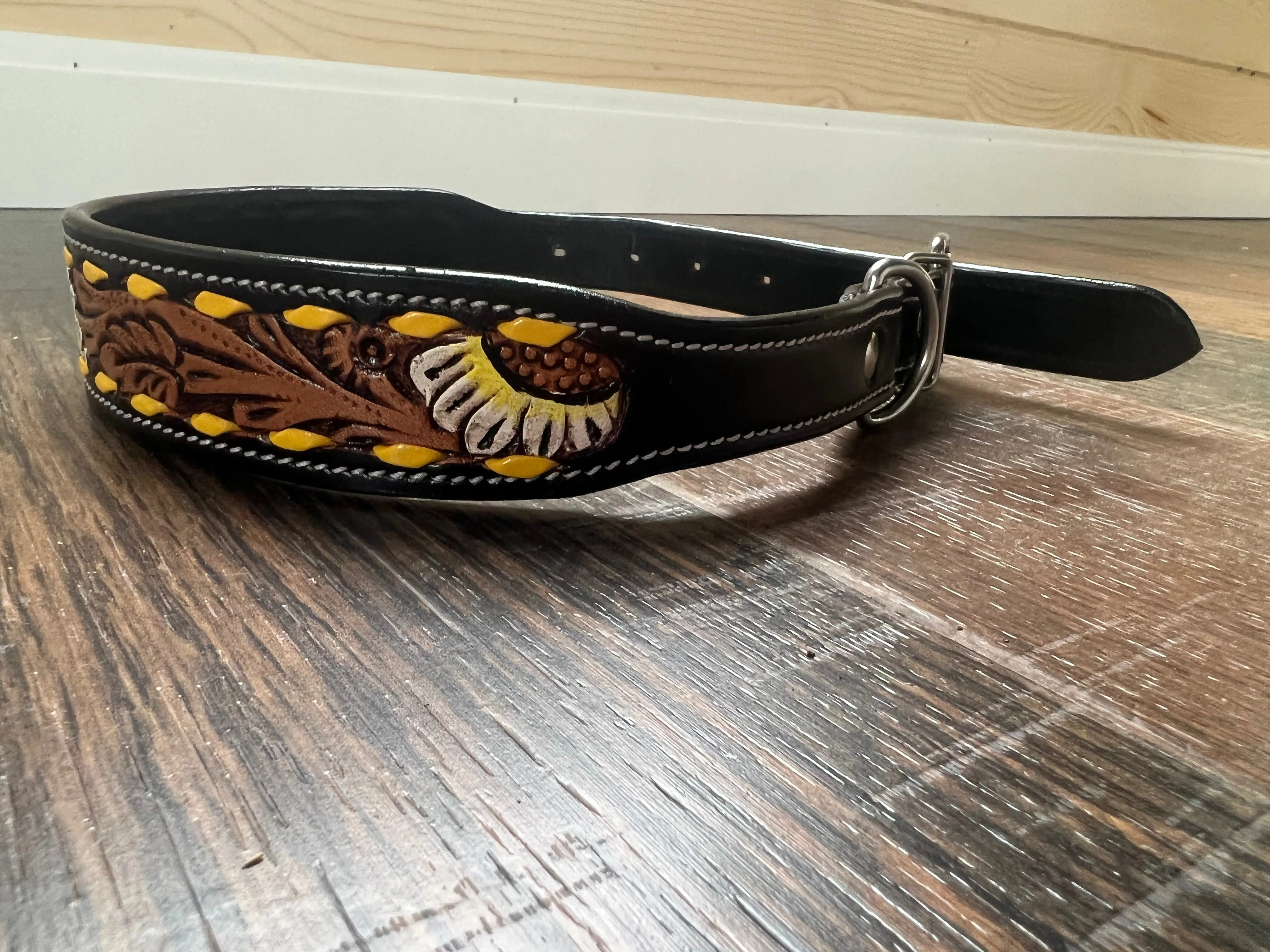 Leather Tooled Dog Collar with Daisys and Yellow buckstitching