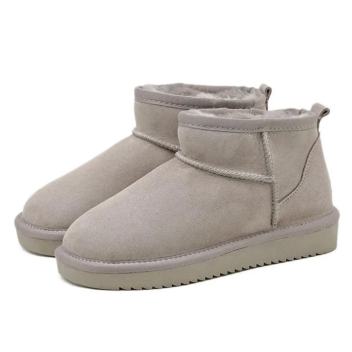 London - Sheepskin Boots