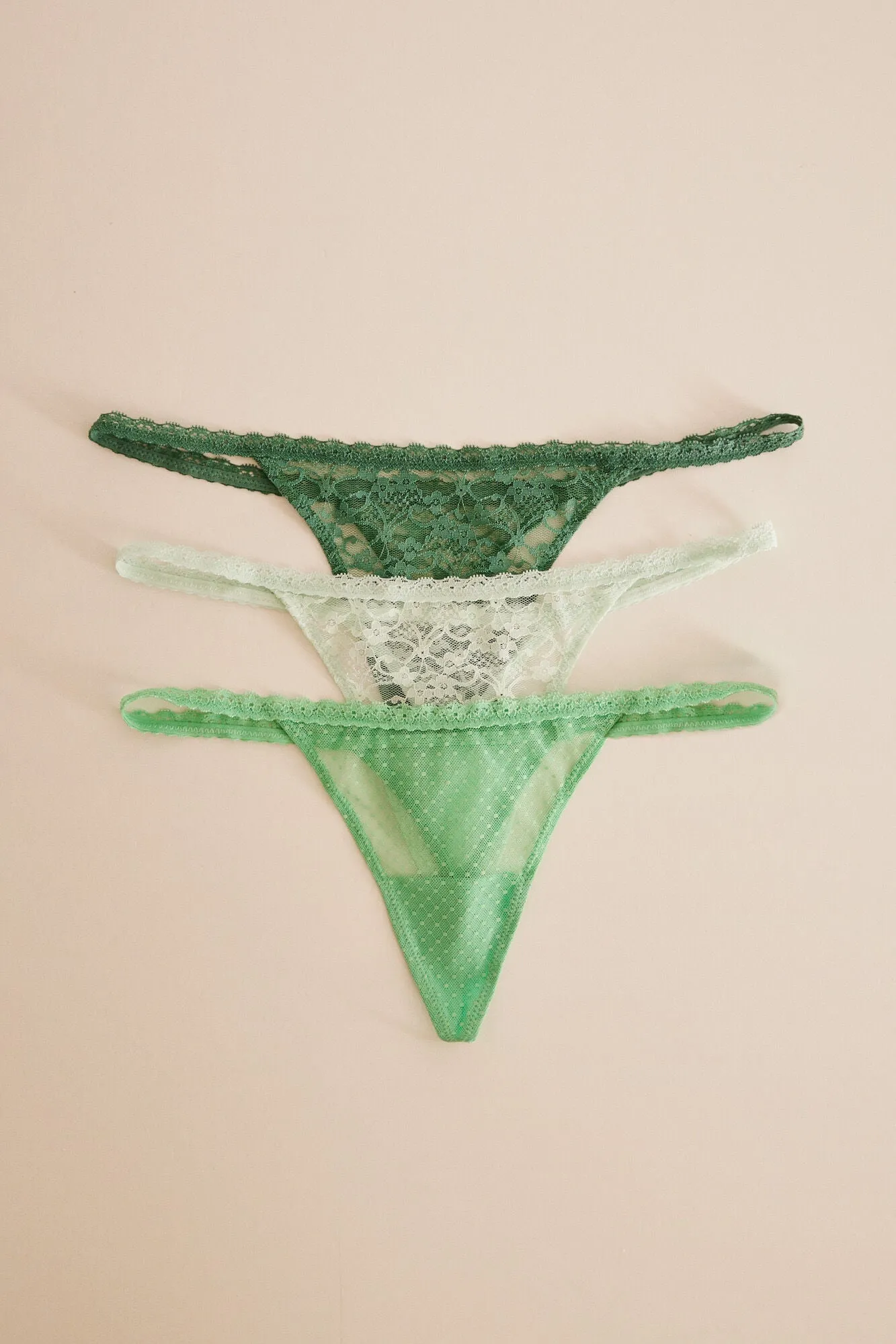 Pack of 3 lace thongs