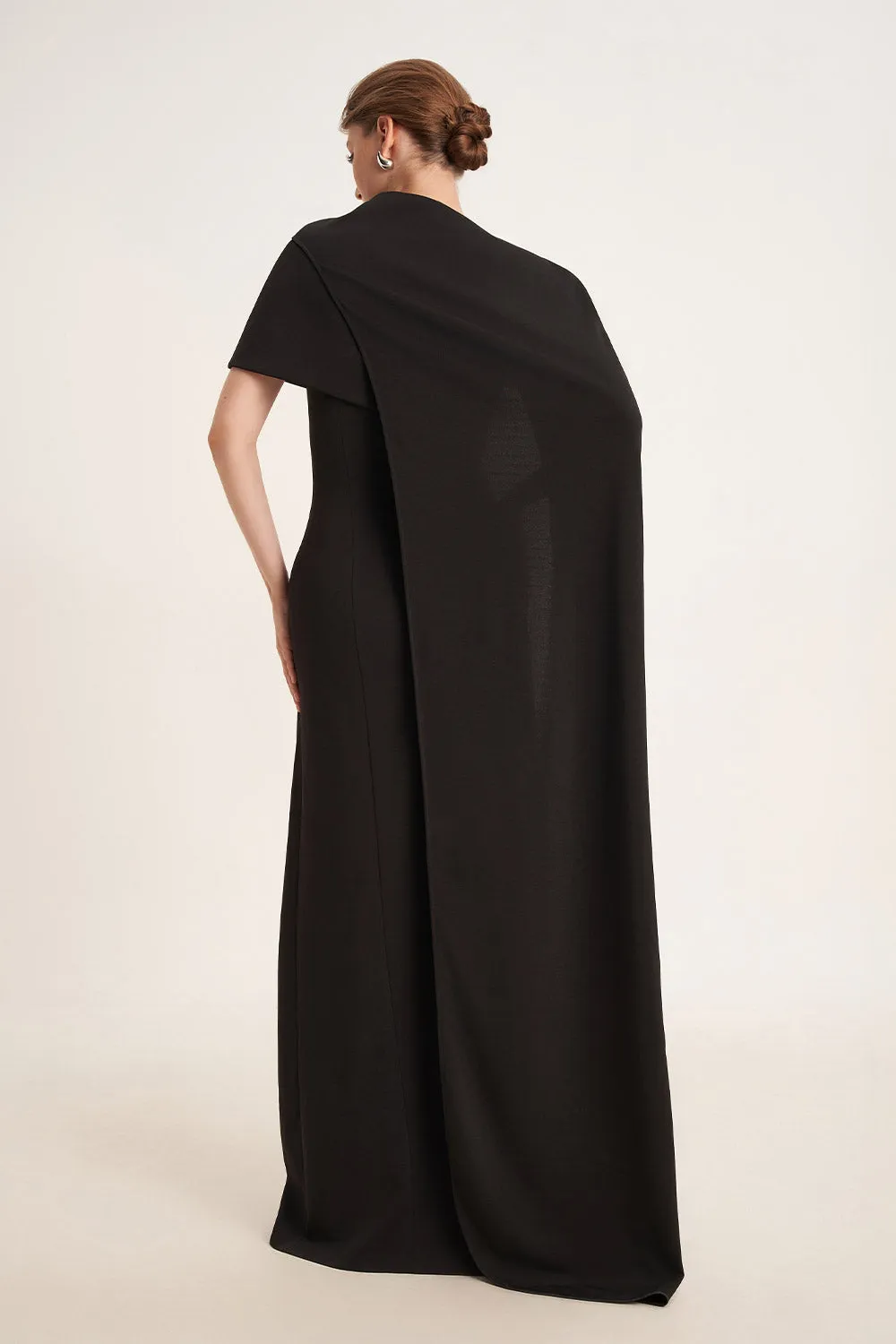 Pipevine Asymmetric Boat Neck Cotton Floor Length Cape