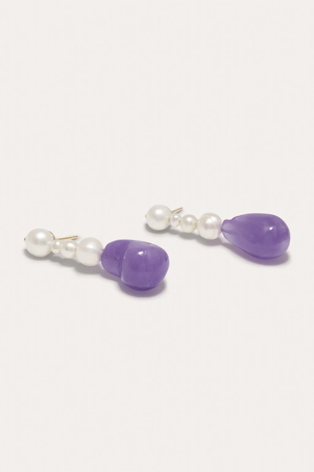 Pluck - Pearl and Lilac Bio Resin Gold Vermeil Earrings