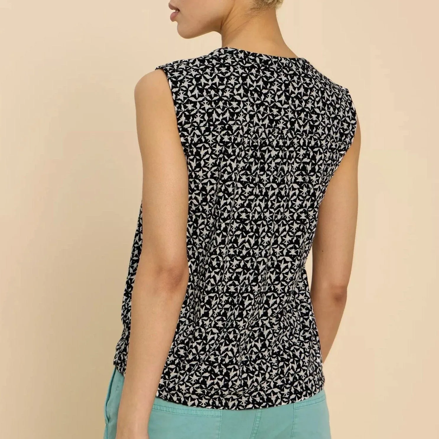 White Stuff Tulip Sleeveless Shirt in Black Print